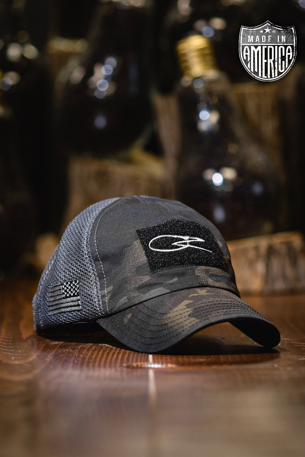 https://cdn.shopify.com/s/files/1/0016/8922/3226/files/Myles_Mask.glb?v=1586956098